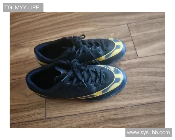 足球明星鞋码揭秘不同球员的脚步与风格之选 足球明星鞋码揭秘不同球员的脚步与风格之选