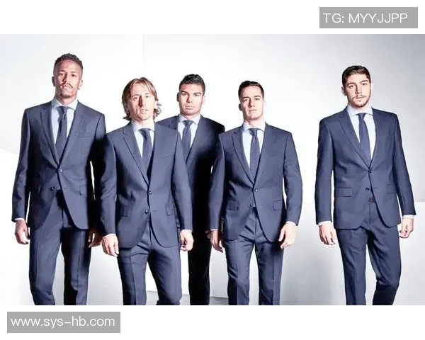 足球明星休闲服的时尚潮流与运动风格完美结合的探讨与推荐 足球明星休闲服的时尚潮流与运动风格完美结合的探讨与推荐