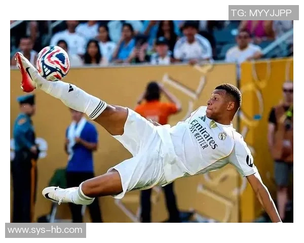 足球明星中谁的技术水平最为出众引发球迷热议与讨论